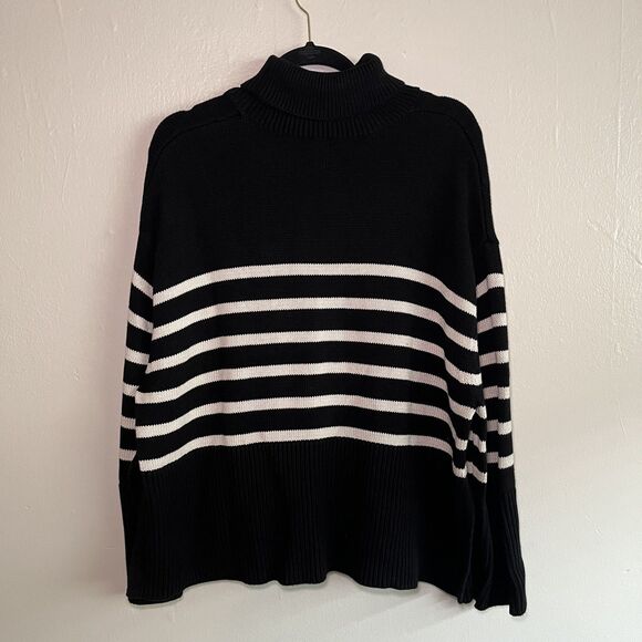 Gap black and white striped turtleneck sweater - Picture 1 of 6